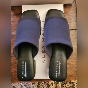Leslie Stretch Mesh Stacked Block Heel Slides, seaport navy, 9.5M